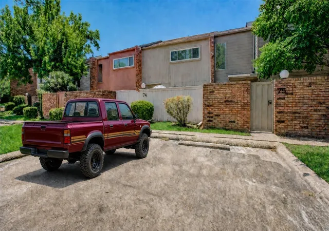 1st image of 74 Cayenne Comn, Lake Jackson, TX 77566 | MLS# 11856419
