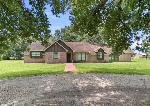 1st image of 40 Taylor Ln, Dayton, TX 77535 | MLS# 97510375