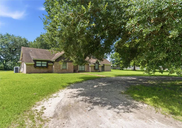 2nd image of 40 Taylor Ln, Dayton, TX 77535 | MLS# 97510375