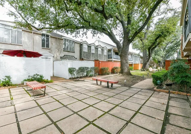 20th image of 2585 Marilee Ln #3, Houston, TX 77057 | MLS# 65119088