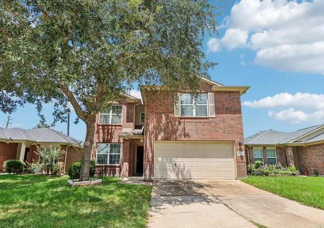 Photo 1 of Single family home for sale at 13914 Bonnetbriar Ln, Sugar Land, TX 77498 | MLS# 72509058 | Listing updated on 2026-10-07
