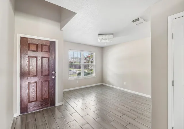 Photo 3 of Single family home for sale at 13914 Bonnetbriar Ln, Sugar Land, TX 77498 | MLS# 72509058 | Listing updated on 2026-10-07