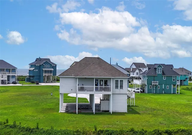 Photo 2 of Single family home for sale at 708 Cameron Cir, Port Bolivar, TX 77650 | MLS# 56018303 | Listing updated on 2026-09-15