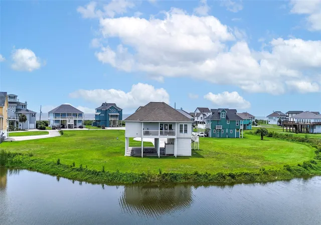 Photo 3 of Single family home for sale at 708 Cameron Cir, Port Bolivar, TX 77650 | MLS# 56018303 | Listing updated on 2026-09-15