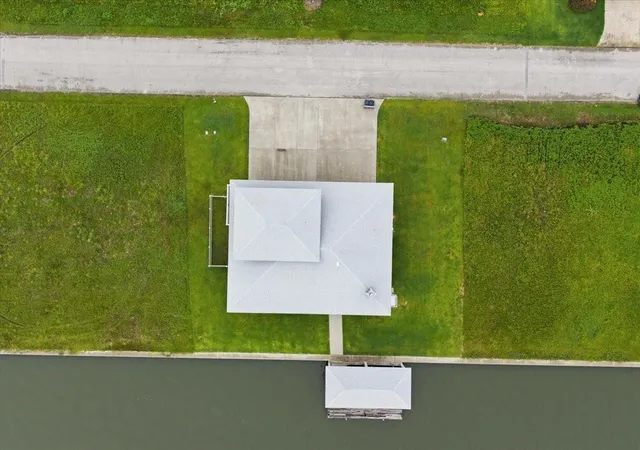 48th image of 1205 Lagoon Dr, Port Bolivar, TX 77650 | MLS# 92826107