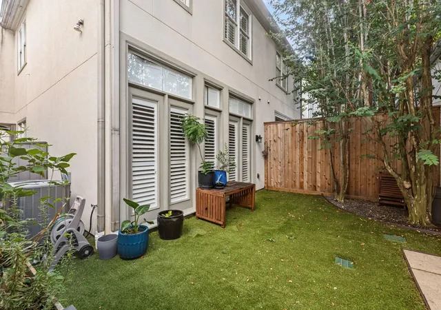 42nd image of 2429 North Blvd, Houston, TX 77098 | MLS# 52859690