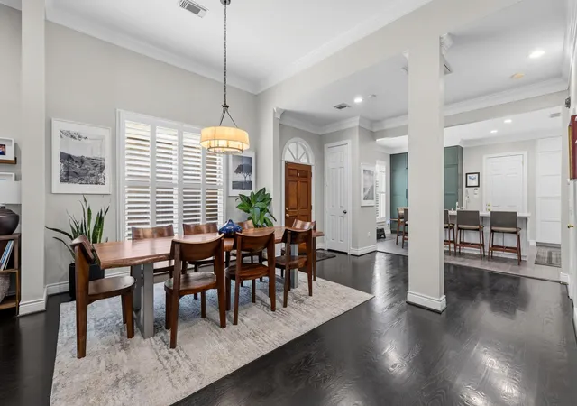 5th image of 2429 North Blvd, Houston, TX 77098 | MLS# 52859690