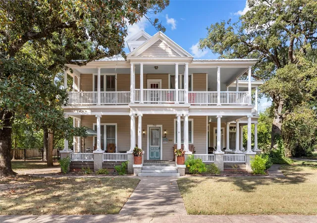 1st image of 712 Lamar Ave, Crockett, TX 75835 | MLS# 10218922