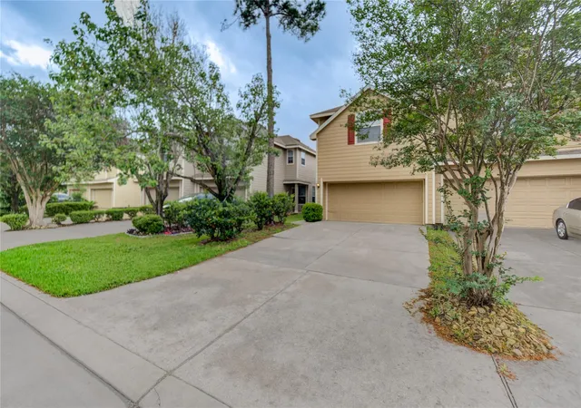 Photo 2 of Sale Pending at 16631 Newglen Ln, Houston, TX 77084 | MLS# 42406610 | Listing updated on 2026-08-30
