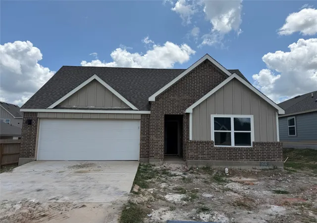 1st image of 1005 Legrand St, Brenham, TX 77833 | MLS# 86777538