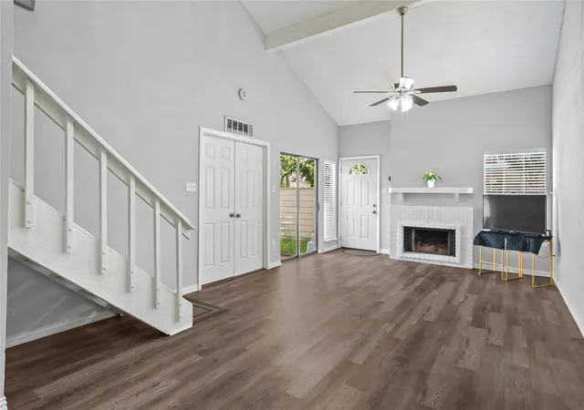 Photo 3 of Sale Pending at 11917 Bob White Dr #14-885, Houston, TX 77035 | MLS# 71552292 | Listing updated on 2026-08-31