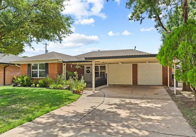 2nd image of 5005 W 43rd St, Houston, TX 77092 | MLS# 45719729