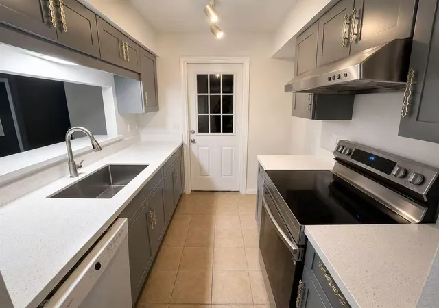 1st image of 5218 Milwee St #6, Houston, TX 77092 | MLS# 42146341