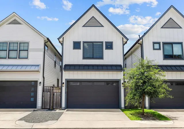 1st image of 114 E 33rd St #B, Houston, TX 77018 | MLS# 9327652