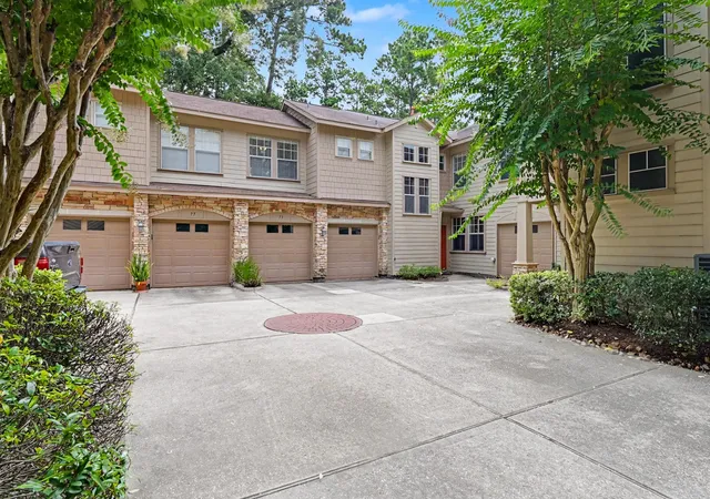 2nd image of 73 Scarlet Woods Ct, Spring, TX 77380 | MLS# 10540084