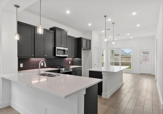 Photo 3 of Single family home for sale at 19364 Poppy Village Cir, Magnolia, TX 77355 | MLS# 69782973 | Listing updated on 2026-09-20