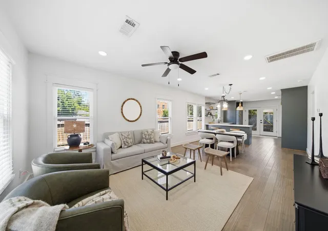 5th image of 1139 W Gardner St, Houston, TX 77009 | MLS# 59811240