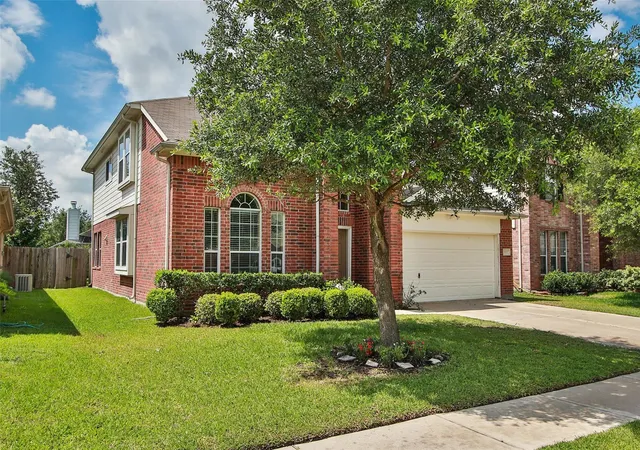 Photo 2 of Sale Pending at 10243 Mills Run Dr, Houston, TX 77070 | MLS# 65760846 | Listing updated on 2026-09-04