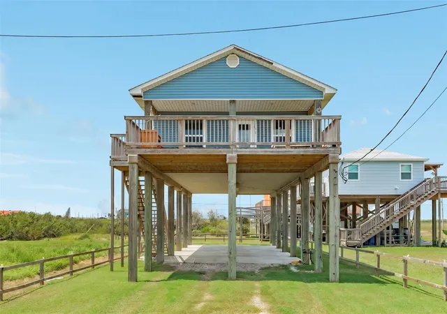 2nd image of 1310 Monument Dr, Freeport, TX 77541 | MLS# 2241531