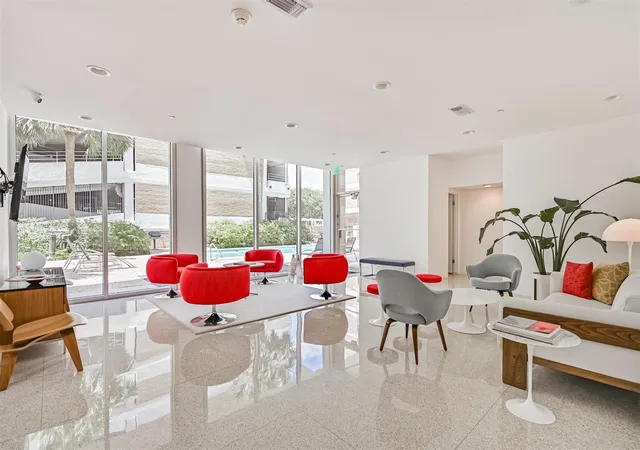 2nd image of 3614 Montrose Blvd, Houston, TX 77006