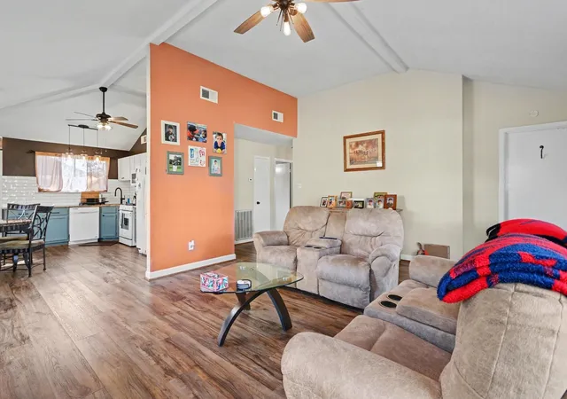 Photo 4 of Single family home for sale at 10011 Sand Pass Ln, Houston, TX 77064 | MLS# 63527447 | Listing updated on 2026-09-04