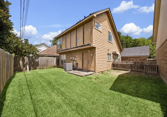 Photo 4 of Sale Pending at 11447 W Travelers Way Cir, Houston, TX 77065 | MLS# 92571521 | Listing updated on 2026-09-07