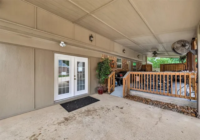 3rd image of 111 Texarkana Dr, Magnolia, TX 77354 | MLS# 65500346