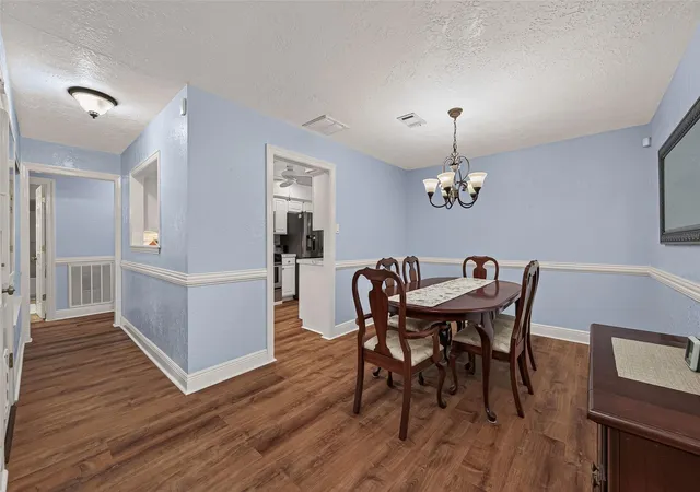 5th image of 111 Texarkana Dr, Magnolia, TX 77354 | MLS# 65500346