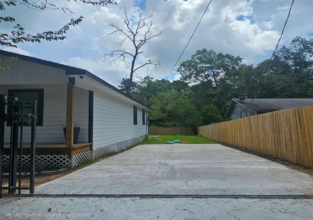 3rd image of 160 Oak Ln, Shepherd, TX 77371 | MLS# 86994856