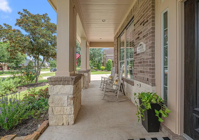 4th image of 4419 Oxbow Cir W, Fulshear, TX 77441 | MLS# 45086740