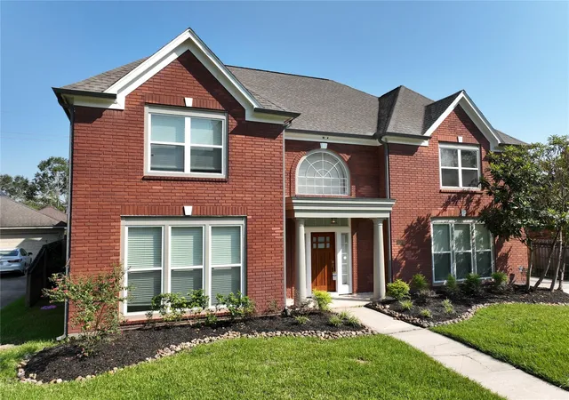 Photo 2 of Single family home for sale at 6003 Ancient Oaks Dr, Humble, TX 77346 | MLS# 87246934 | Listing updated on 2026-08-25