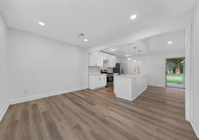 3rd image of 14206 Kittydale Dr, Humble, TX 77396 | MLS# 74848907
