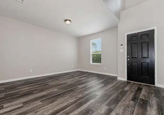 5th image of 30218 Creekside Dr, Brookshire, TX 77423 | MLS# 44490507