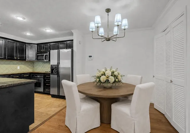 Photo 4 of Condo for sale at 2800 Jeanetta St #610, Houston, TX 77063 | MLS# 60650066 | Listing updated on 2026-08-11