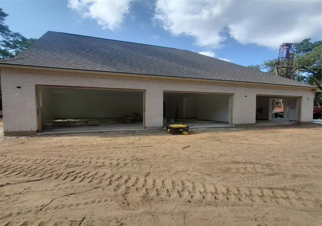 2nd image of 207 Creekside, Magnolia, TX 77354 | MLS# 50919687