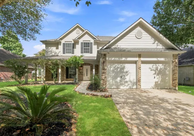 Photo 1 of Sale Pending at 83 N Creekmist Pl, Conroe, TX 77385 | MLS# 26982235 | Listing updated on 2026-09-09