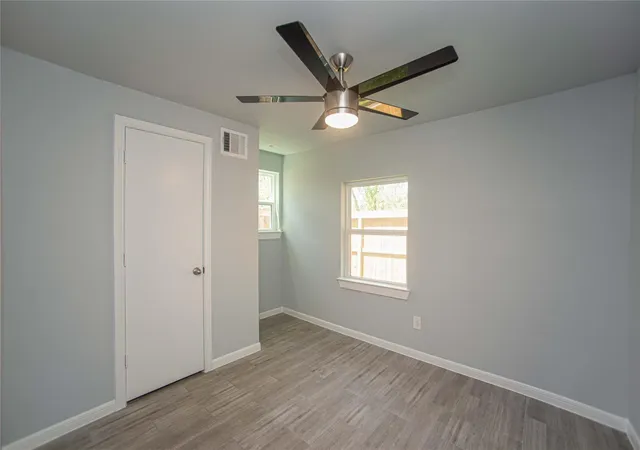 3rd image of 13519 Peoria St, Houston, TX 77015