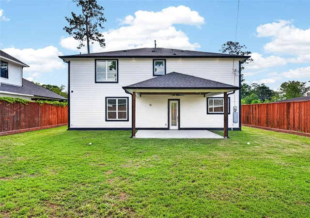 4th image of 4429 Ella Blvd, Houston, TX 77018 | MLS# 63634384