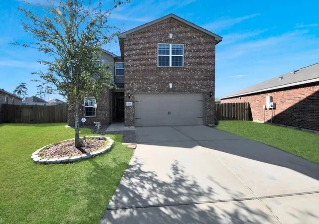 Photo 1 of Single family home for sale at 15203 Albert Oak Dr, Humble, TX 77396 | MLS# 12403631 | Listing updated on 2026-08-17
