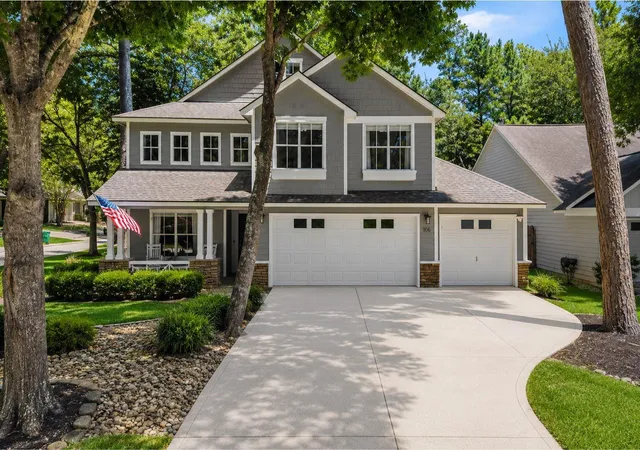 Photo 4 of Single family home for sale at 106 Autumn Branch Dr, Spring, TX 77382 | MLS# 40924199 | Listing updated on 2026-09-13