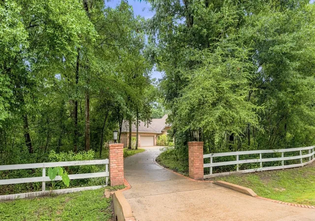 Photo 1 of Single family home for sale at 10307 Autumn Run Ln, Conroe, TX 77304 | MLS# 4942713 | Listing updated on 2026-08-30