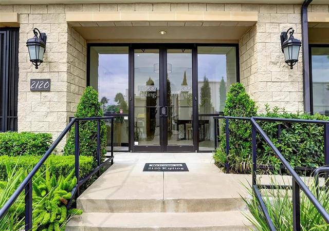 Photo 1 of Condo for sale at 2120 Kipling St #209, Houston, TX 77098 | MLS# 77430063 | Listing updated on 2026-08-12