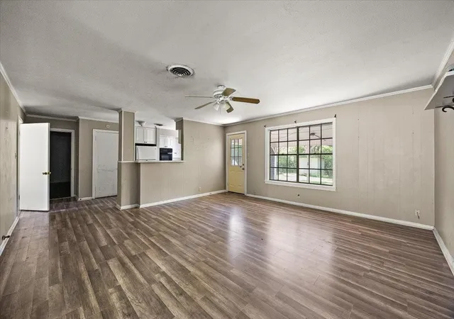 4th image of 207 E Homewood Dr, Crockett, TX 75835 | MLS# 29763949