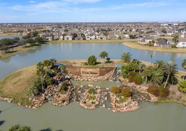 1st image of 34 San Simeon Dr, Manvel, TX 77578 | MLS# 69801830