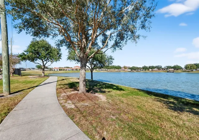 22nd image of 34 San Simeon Dr, Manvel, TX 77578 | MLS# 69801830