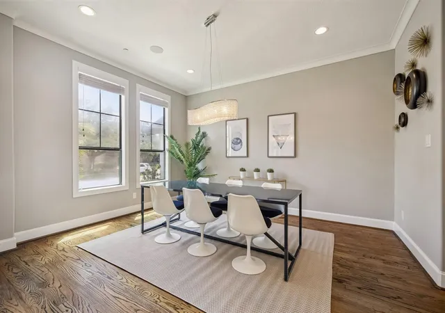 Photo 3 of Sale Pending at 4618 Oakdale St, Bellaire, TX 77401 | MLS# 46205441 | Listing updated on 2026-08-27