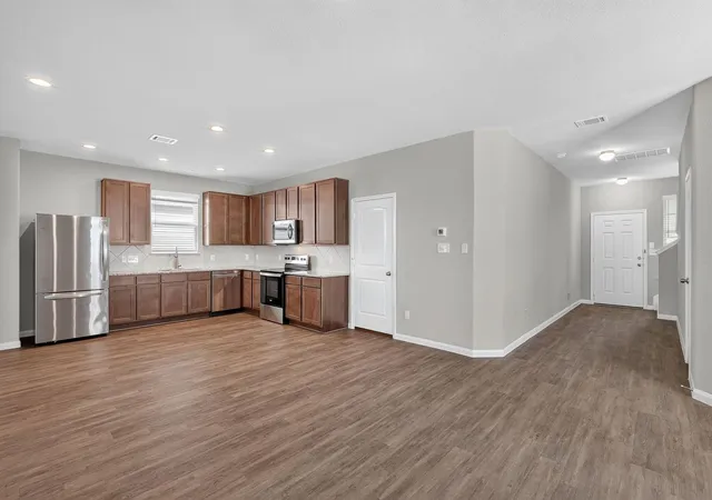 Photo 3 of Single family home for sale at 4702 Los Pines Way, Bryan, TX 77807 | MLS# 87457247 | Listing updated on 2026-09-20