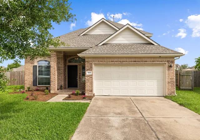 2nd image of 5027 Wimberly Ln, Baytown, TX 77523 | MLS# 89617025