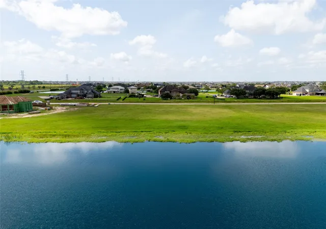 4th image of 215 Hall Thompson Rd, Katy, TX 77493 | MLS# 43462245