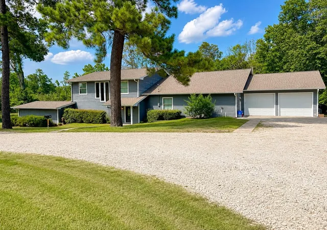 1st image of 903 S Houston Ave, Livingston, TX 77351 | MLS# 29959332